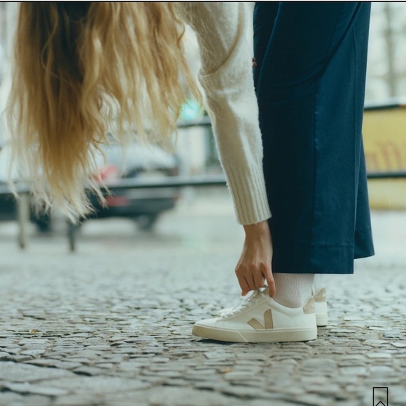 Veja Shoes - VEJA Campo Leather White Almond Sneakers Size 9 NEW